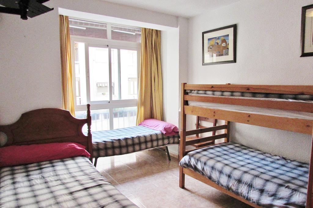 Hostal Nuevas Naciones Гранада Екстер'єр фото