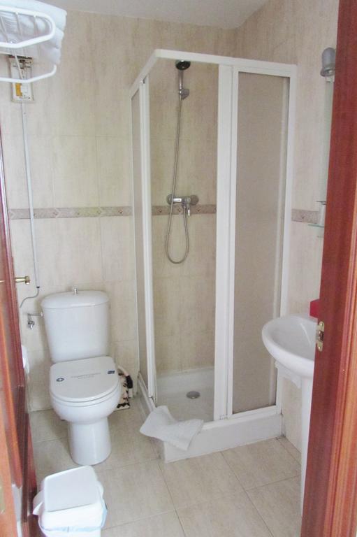 Hostal Nuevas Naciones Гранада Екстер'єр фото